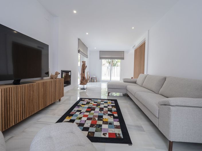 Image No.11-5 Bed Villa for sale