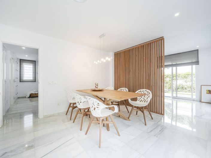 Image No.15-5 Bed Villa for sale