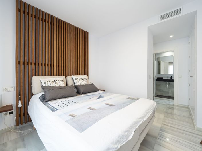 Image No.25-5 Bed Villa for sale