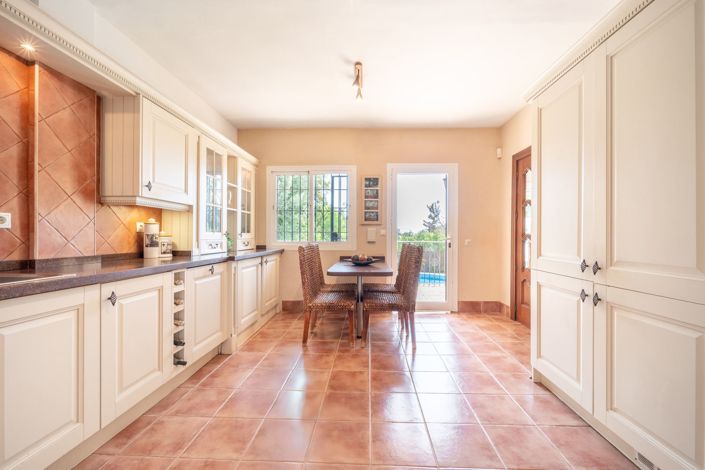 Image No.18-4 Bed Villa for sale