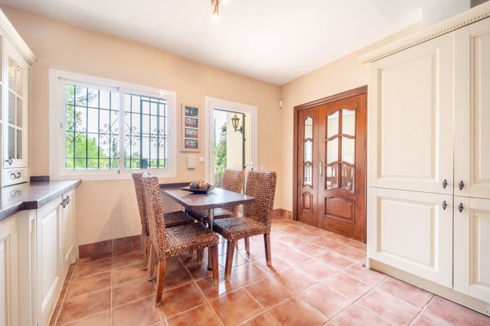 Image No.20-4 Bed Villa for sale