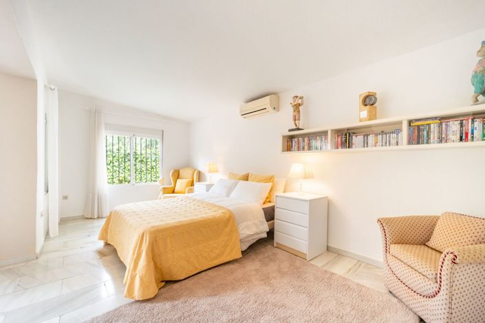 Image No.23-4 Bed Villa for sale