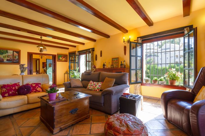 Image No.10-4 Bed Villa for sale