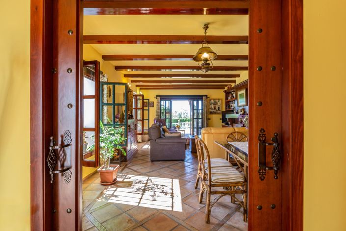 Image No.11-4 Bed Villa for sale