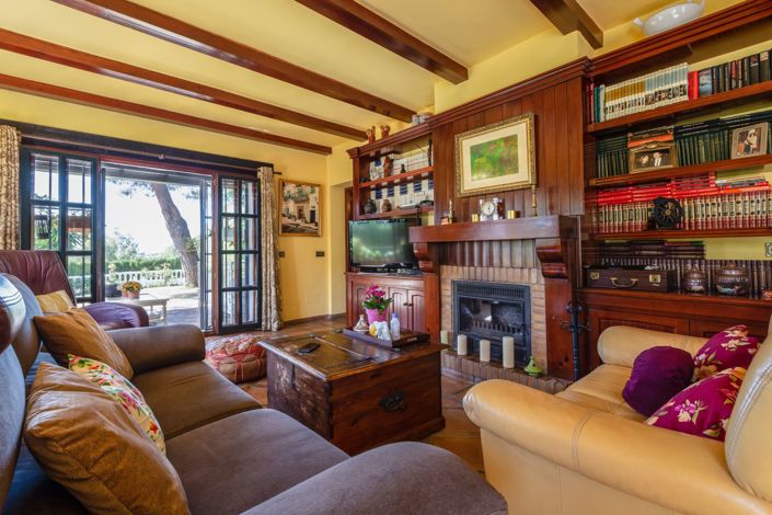 Image No.12-4 Bed Villa for sale