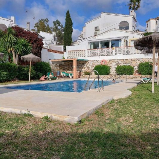 Image No.1-4 Bed Townhouse for sale