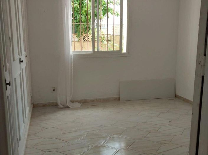 Image No.18-4 Bed Townhouse for sale