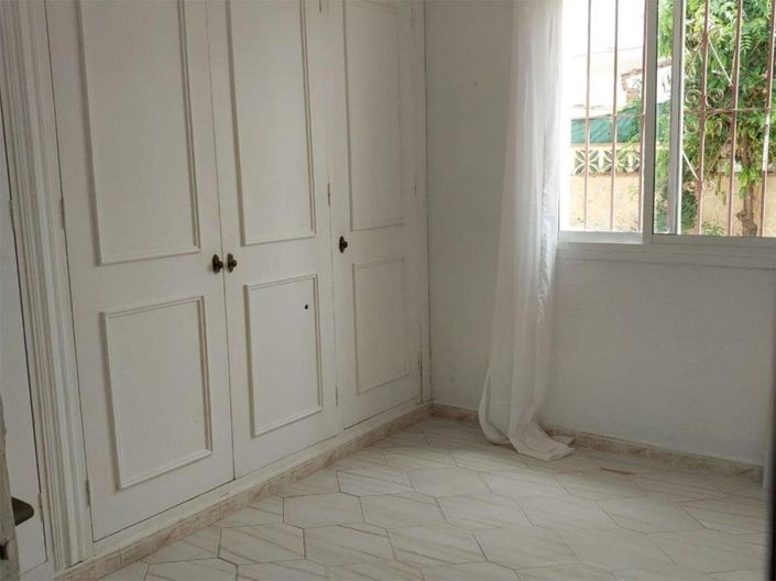 Image No.19-4 Bed Townhouse for sale