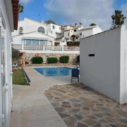 Image No.2-4 Bed Townhouse for sale