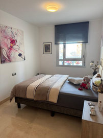 10sa09knqhds8-e64a9055bba3e77ac8aca3b893cdf82