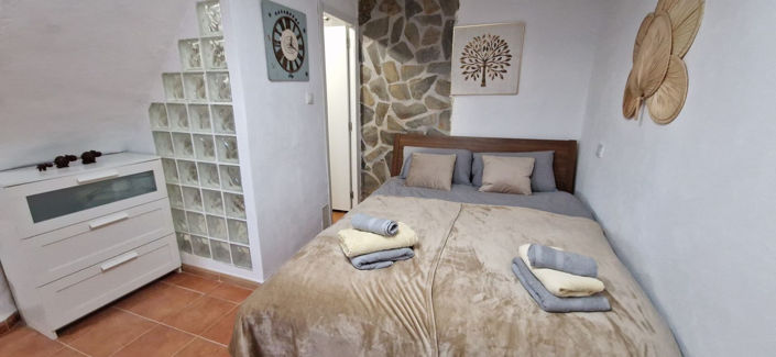 Image No.19-2 Bed Apartment for sale