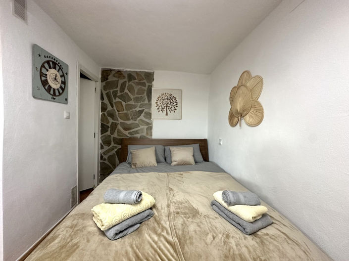 Image No.21-2 Bed Apartment for sale