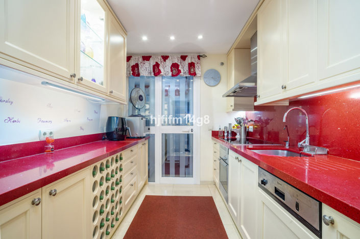 Image No.16-2 Bed Apartment for sale