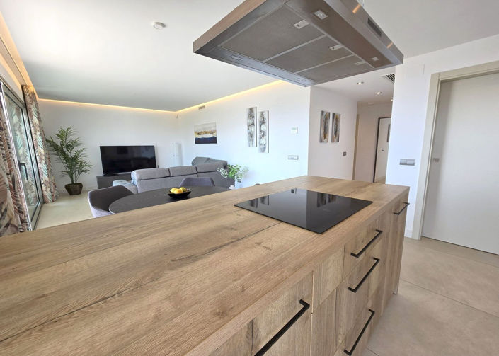 Image No.10-3 Bed Apartment for sale