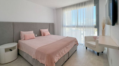 13iuka4t5bl8-e64a9055bba3e77ac8aca3b893cdf826