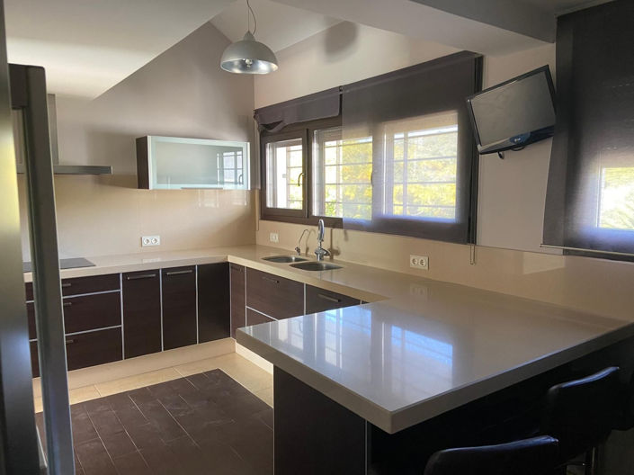 Image No.7-4 Bed Penthouse for sale