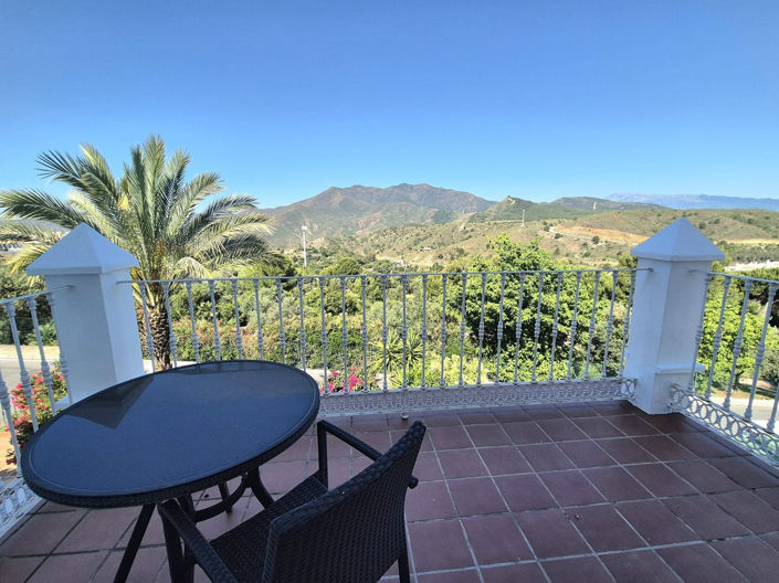 Image No.8-3 Bed Townhouse for sale