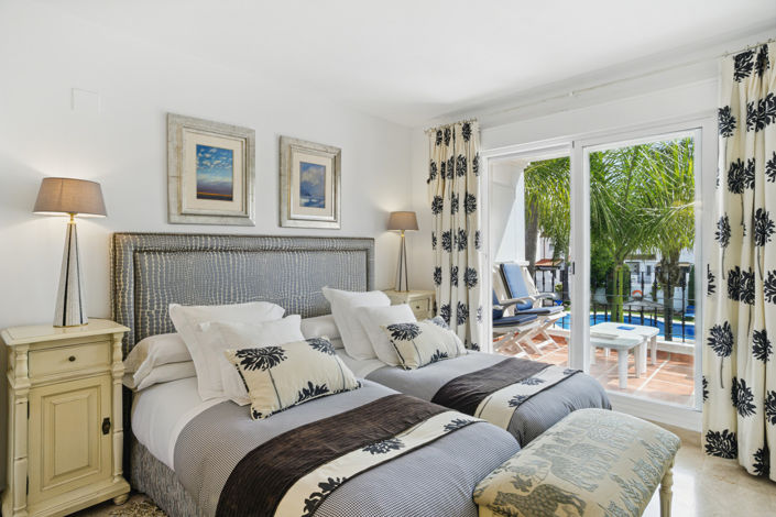 Image No.22-3 Bed Townhouse for sale