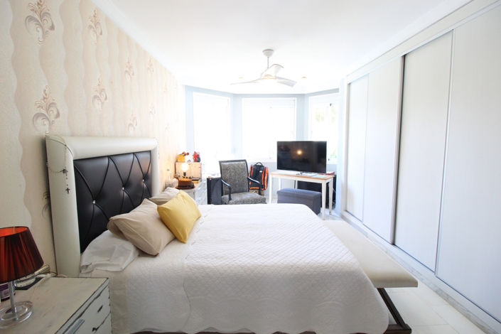 Image No.18-3 Bed Townhouse for sale