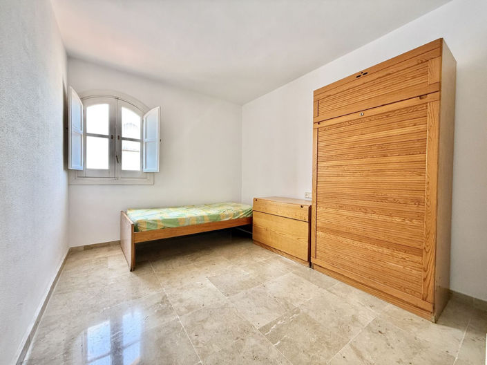 Image No.15-3 Bed Townhouse for sale