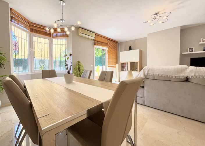 Image No.14-3 Bed Townhouse for sale