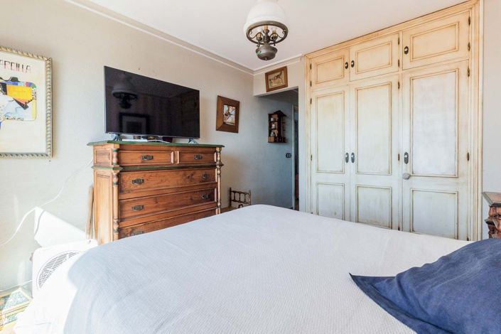 Image No.14-3 Bed Townhouse for sale