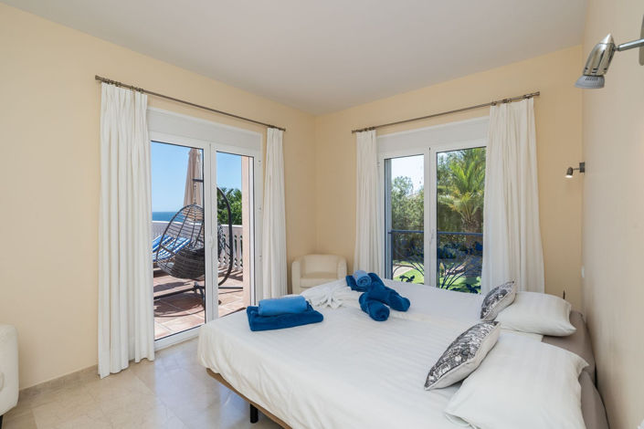 Image No.14-5 Bed Villa for sale