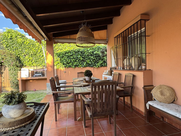 Image No.15-5 Bed Villa for sale