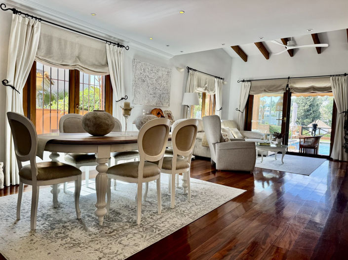 Image No.29-5 Bed Villa for sale