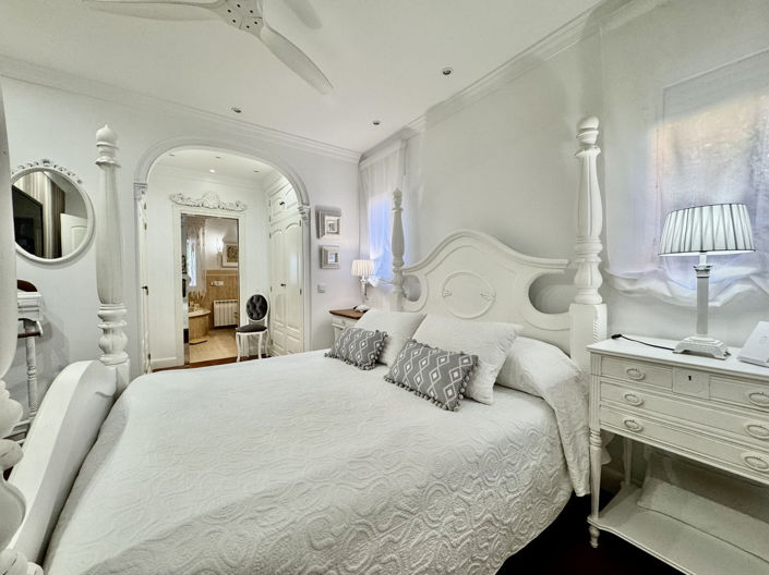 Image No.36-5 Bed Villa for sale