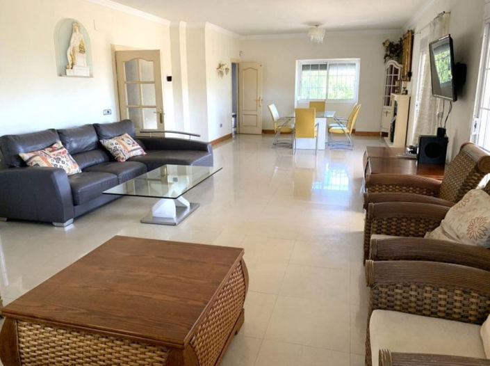 Image No.12-5 Bed Villa for sale