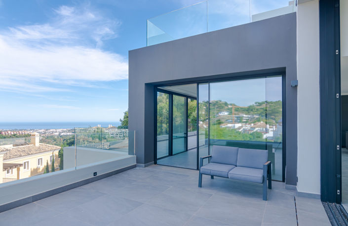 Image No.12-7 Bed Villa for sale