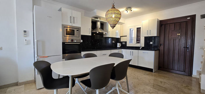 Image No.9-3 Bed Townhouse for sale