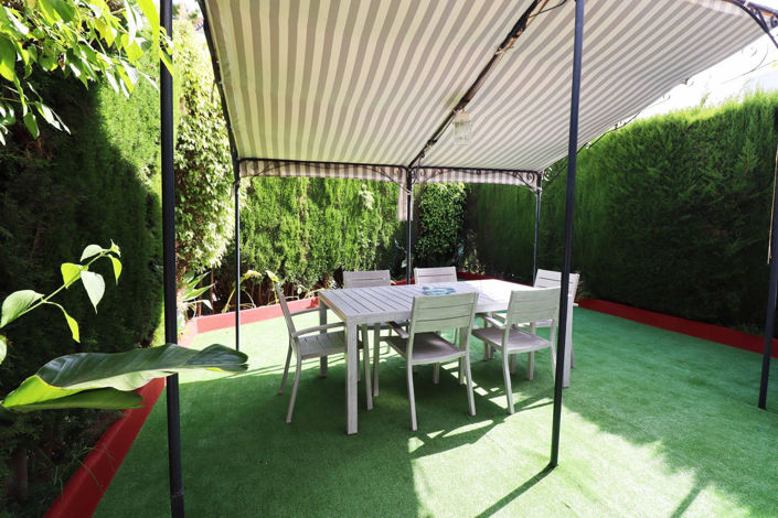 Image No.3-4 Bed Townhouse for sale