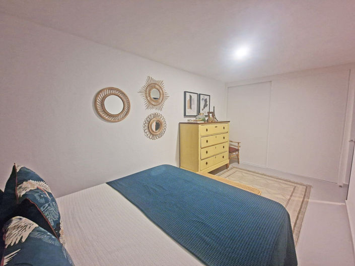 Image No.30-4 Bed Townhouse for sale