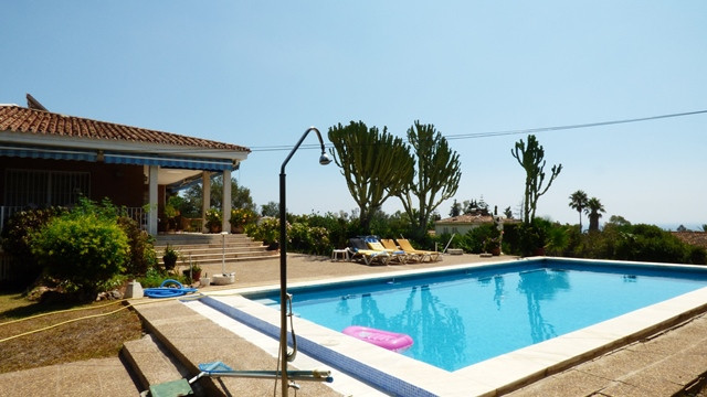 Image No.2-4 Bed Villa for sale