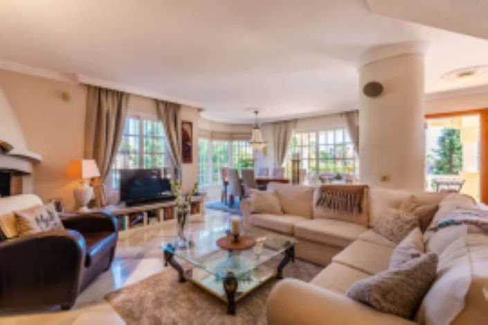 Image No.3-5 Bed Villa for sale