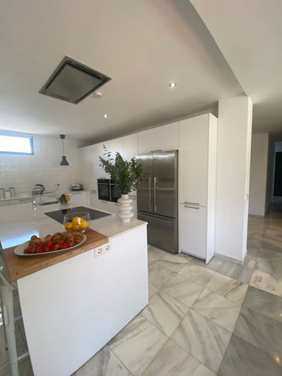 Image No.17-6 Bed Villa for sale