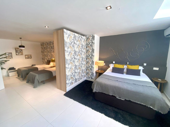 Image No.19-6 Bed Villa for sale