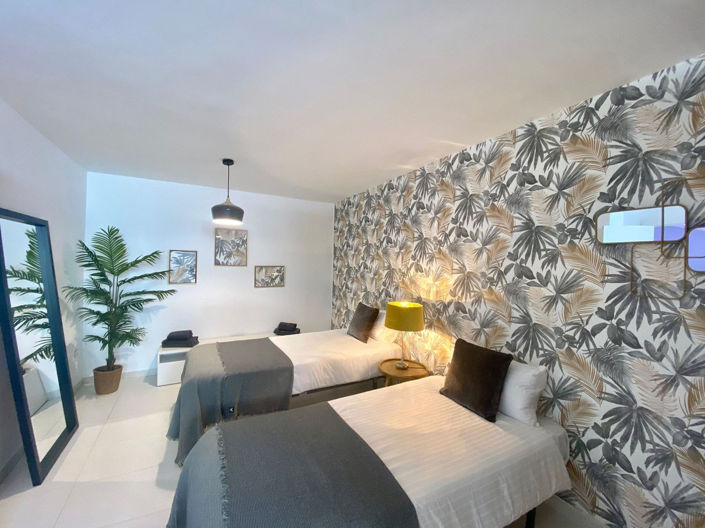 Image No.23-6 Bed Villa for sale