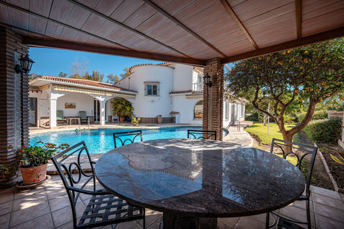 Image No.10-4 Bed Villa for sale