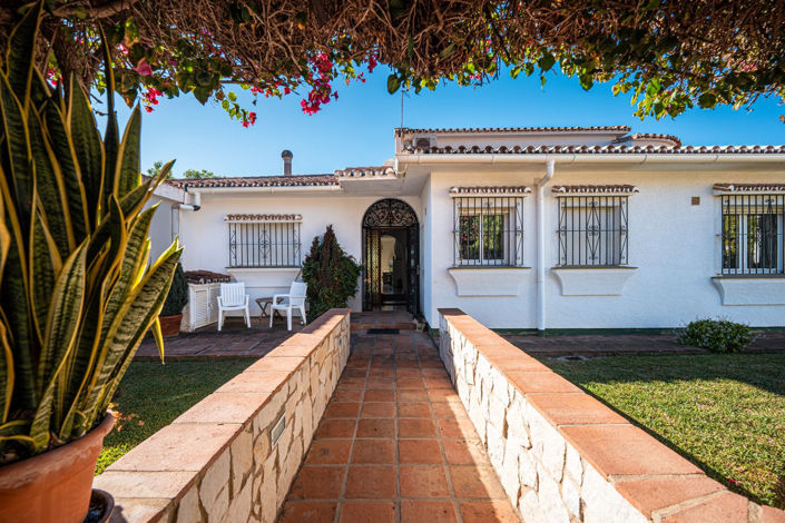 Image No.9-4 Bed Villa for sale
