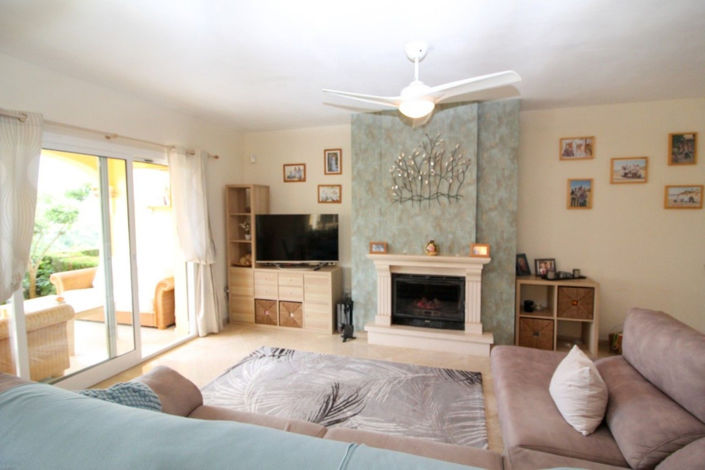 Image No.8-3 Bed Townhouse for sale