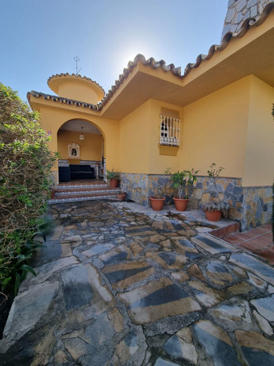 Image No.4-4 Bed Villa for sale