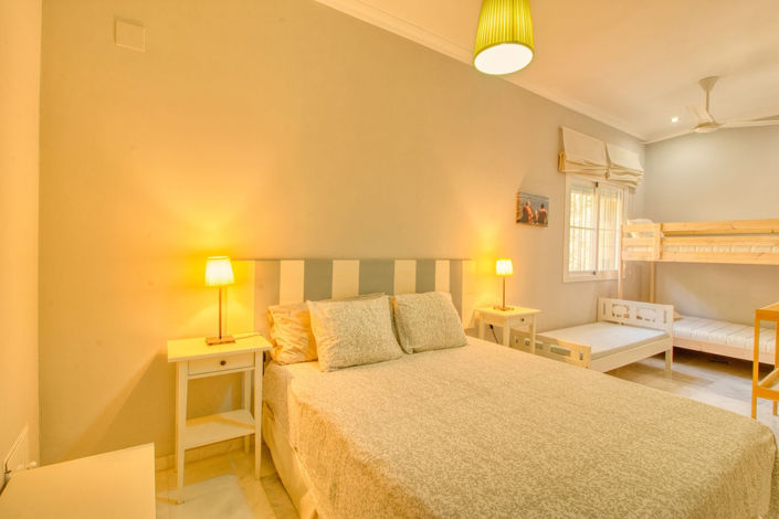 Image No.24-3 Bed Apartment for sale