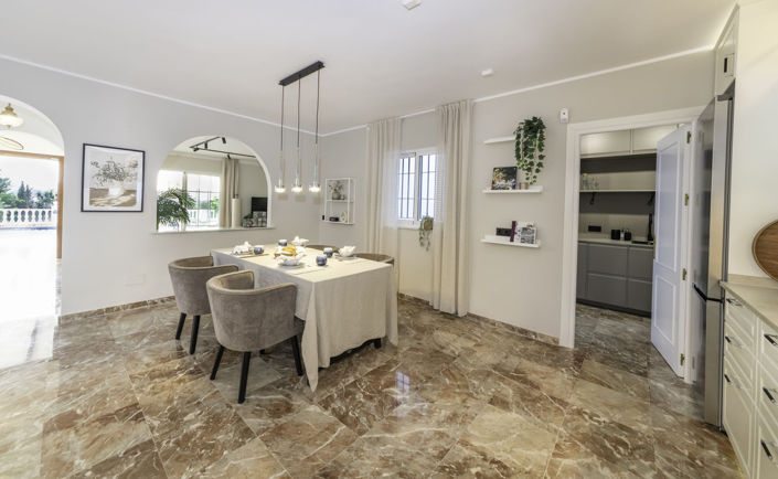 Image No.19-3 Bed Villa for sale