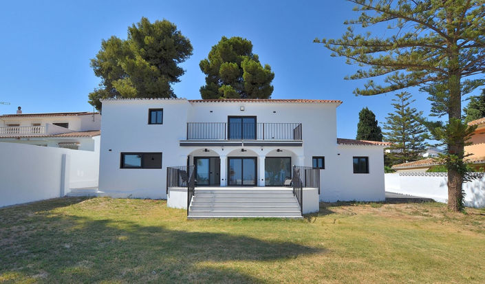 Image No.1-4 Bed Villa for sale