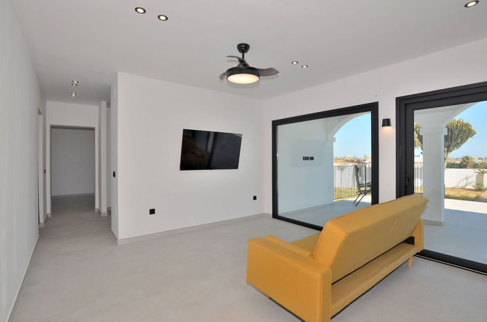 Image No.9-4 Bed Villa for sale