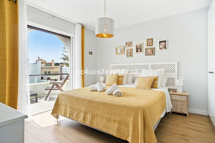 Image No.16-3 Bed Townhouse for sale