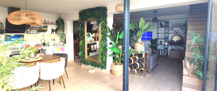 Image No.11-3 Bed Townhouse for sale